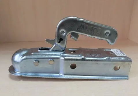 Замки та фаркопи